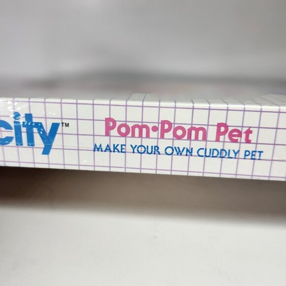 Vintage Simplicity Pom Pom Pet Craft Kit #8027 Vintage 1986 - Picture 8 of 8